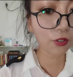 深夜主播-漂亮单身女老师,边上课边私密自玩,喷泉泄洪名场面