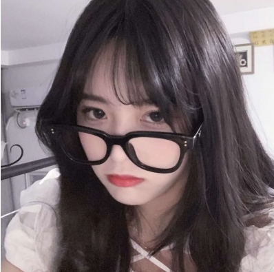 迷人眼镜妹妹:精彩视频合集