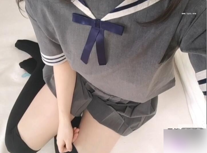 岁酱把玩作品:独特的管状物体