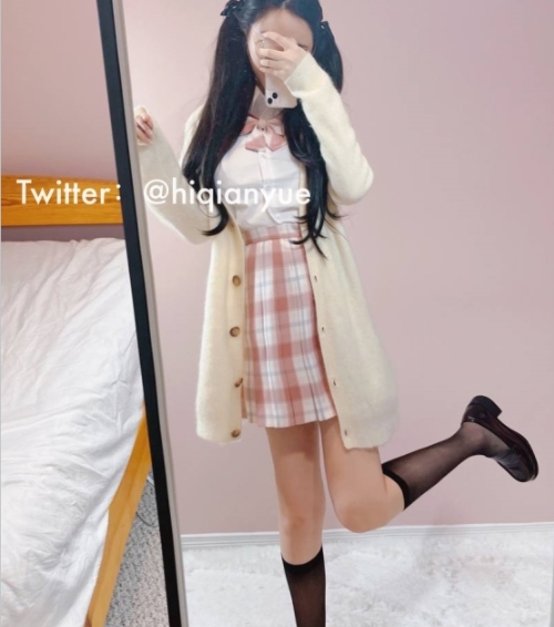 《千月》浮力姬视频集:推特上的热门小合集精彩浮力技能,神秘冒险故事