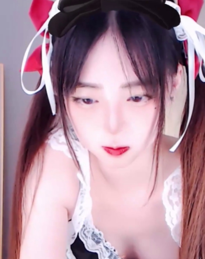椰羊妹妹首秀:热舞洗澡特写774.27MB