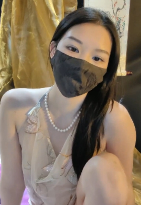 繁花女主角Leezy戏剧学院表演系系花沉沦合集,5小时视频6.39G百度盘