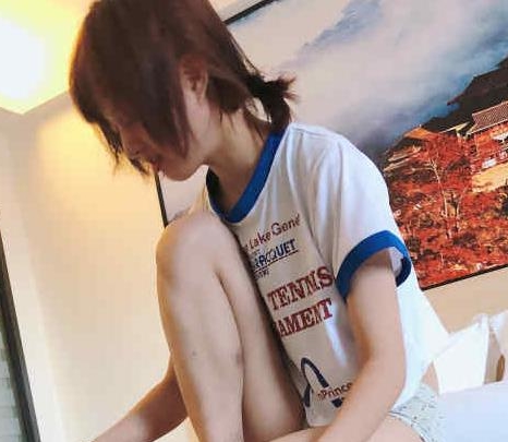 羞涩纯真小妹妹希妹私拍合集,多个视频展现不同魅力