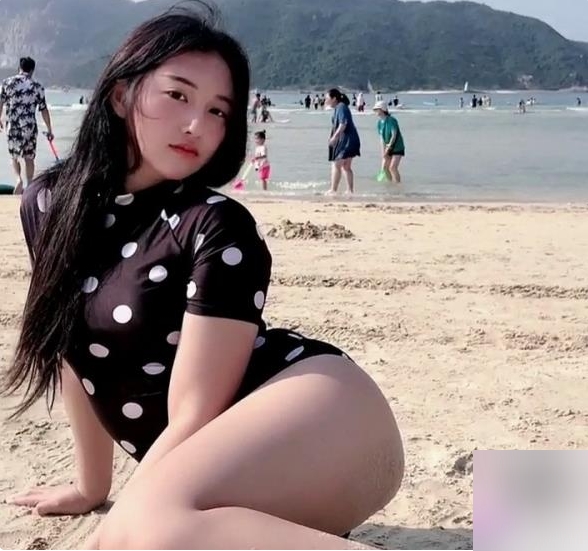 清新韩书妍:定制视频作品集,10集901M,让你心疼不已