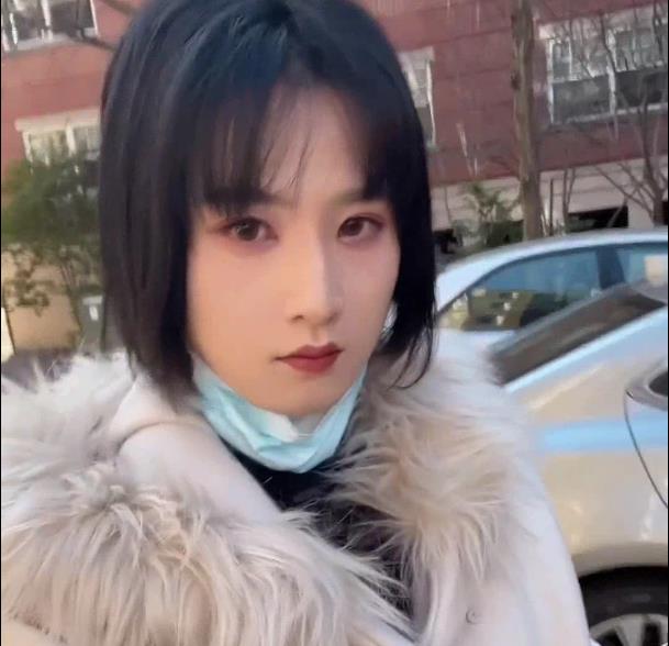TS网红TSCDXUN闺蜜打野自娱自乐,前列腺大战全收录,相貌酷似马小跳,OnlyFans独家珍藏