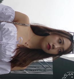 迷人美腿,牛仔短裙高跟美女,4V视频,11.39G百度云下载