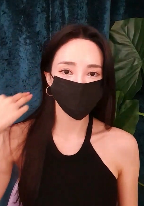 韩国热舞视频主播ekwnddl:优质身材,独特魅力,百度ED2K收藏热度爆表