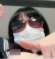 网红美少女喵兔兔黑丝展露,迷人美腿吸睛